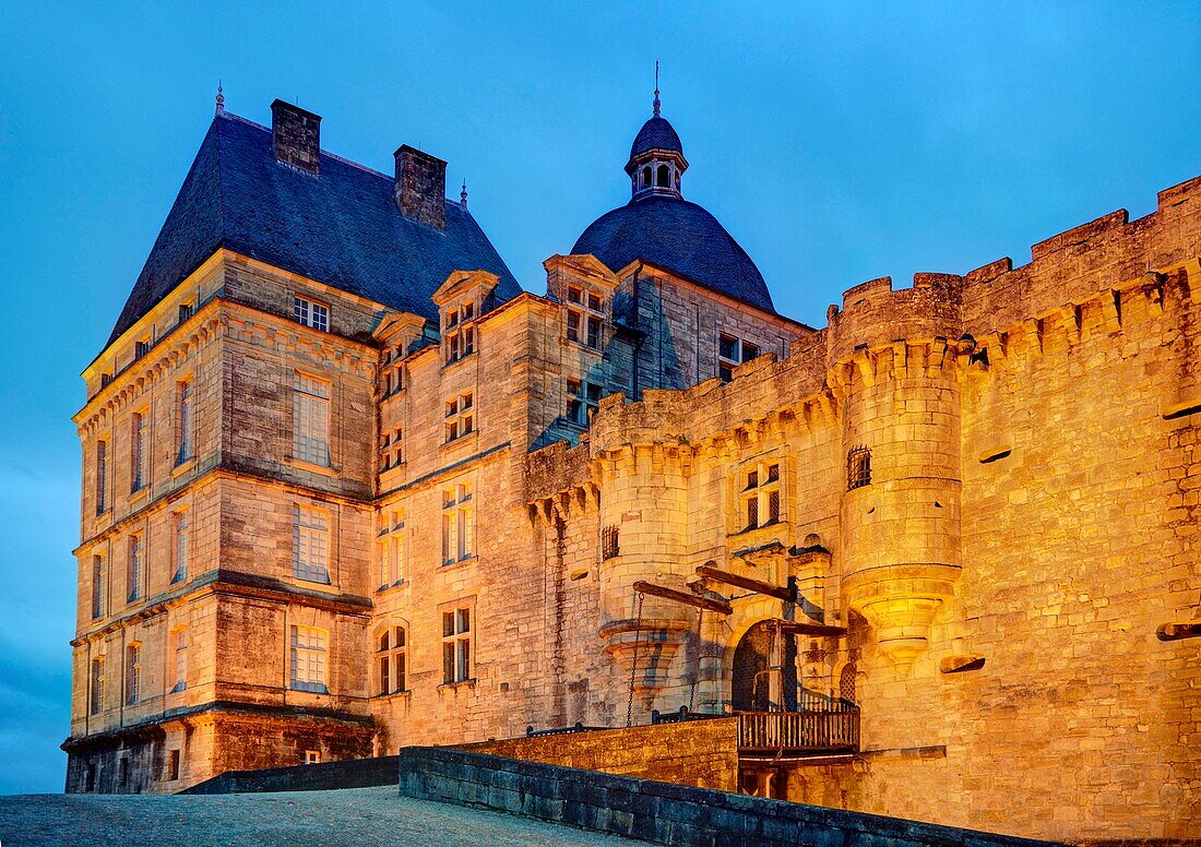 France, Dordogne, Perigord Noir, Hautefort, castle