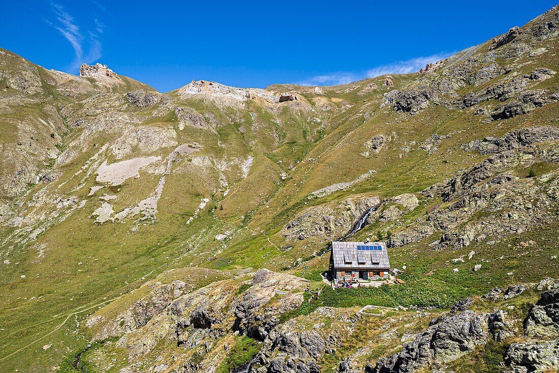 France, Alpes-Maritimes, Mercantour National Park, the refuge CAF (2380m) of the lakes of Vens