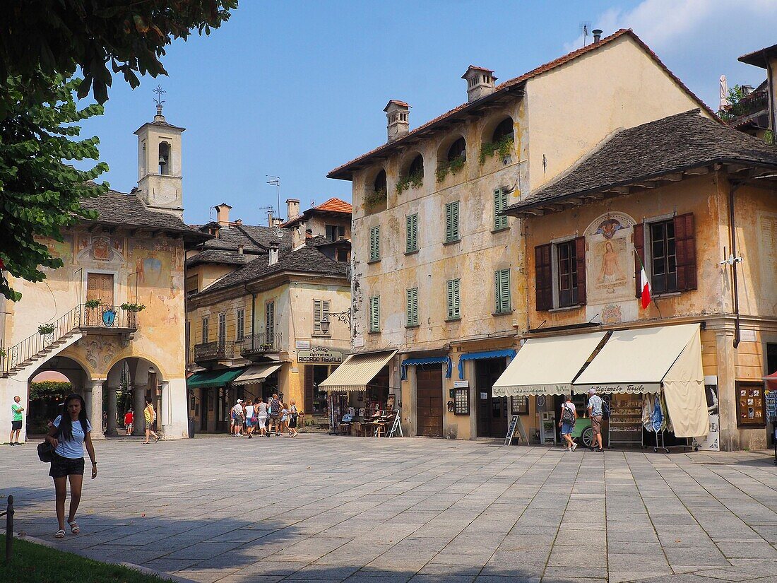 Italien, Piemont, Orta-See, Orta san Giulio, Piazza Motta