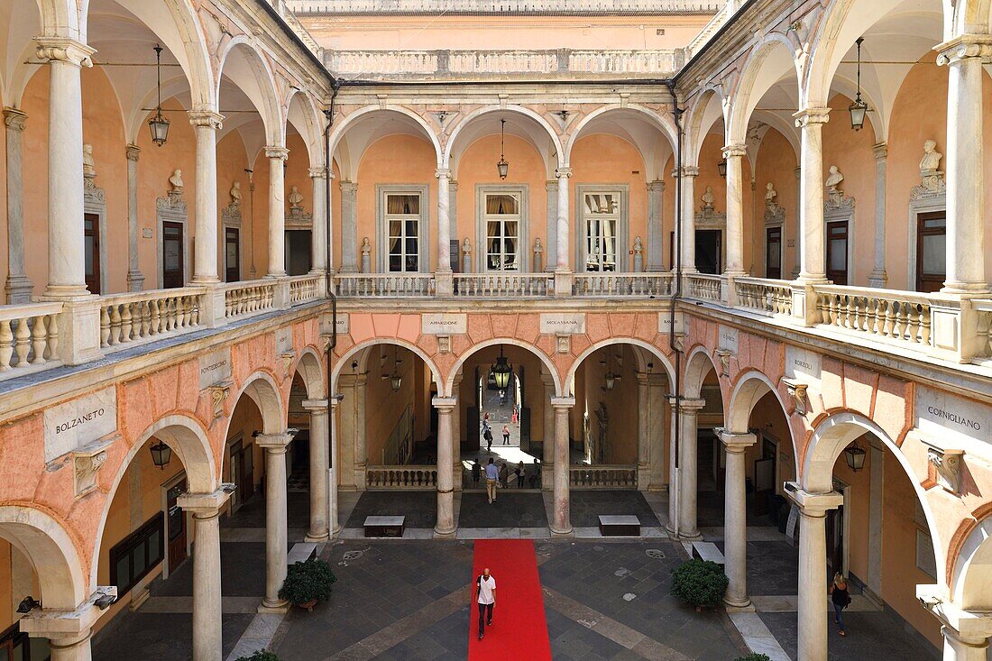 Italien, Ligurien, Genua, Via Garibaldi, Palazzi delle Strade Nuove, der Palazzo Tursi ist Teil der Palazzi dei Rolli 42, die zum Weltkulturerbe der UNESCO gehören