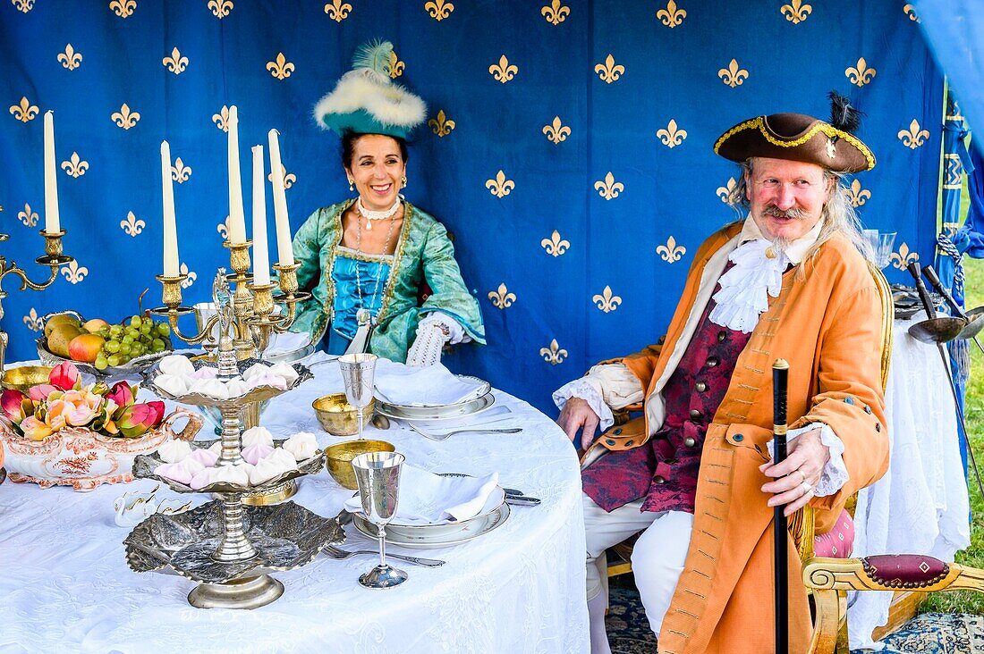 France, Yvelines (78), les Mesnuls, Les Mesnuls castlle,Heritage Day 2019, figurants in costume during a historical reconstruction