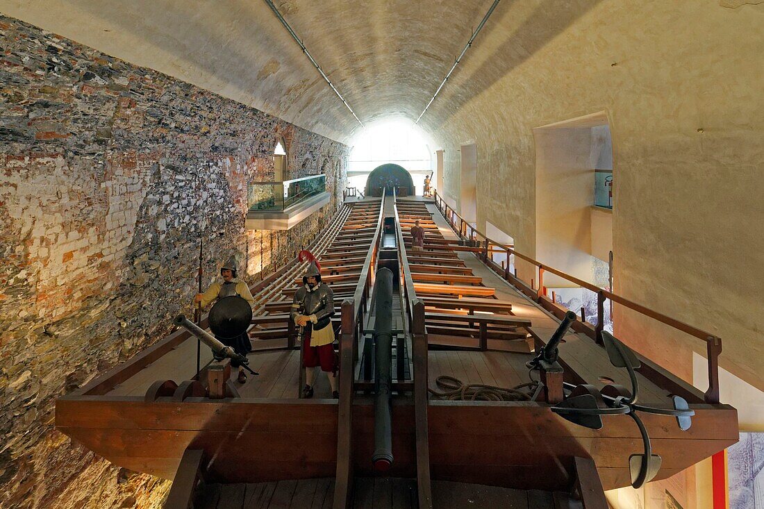 Italien, Ligurien, Genes, Porto Antico (alter Hafen), Galata Museo del Mare (MUMA), Meeresmuseum des Architekten Renzo Piano (Galata Museo del Mare), restaurierte Galeere aus dem XVIII.