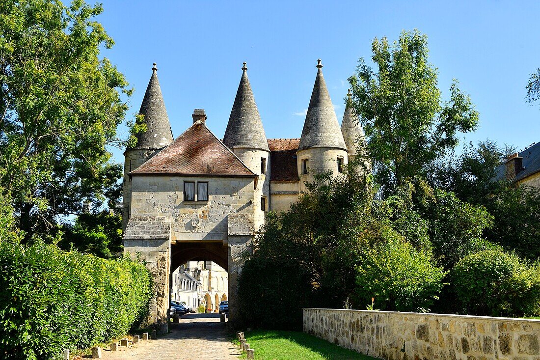 Frankreich, Aisne, Longpont, das befestigte Tor der Zisterzienserabtei