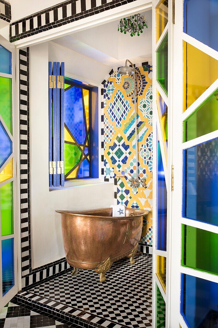 Morocco, Essaouira, Riad Salut Maroc, Story: Eccentric arty rendez-vous in a hyper vitamined riad