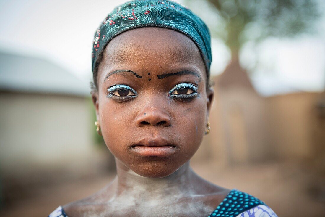 Benin, Departement Donga, Mädchen vom Stamm der Taneka