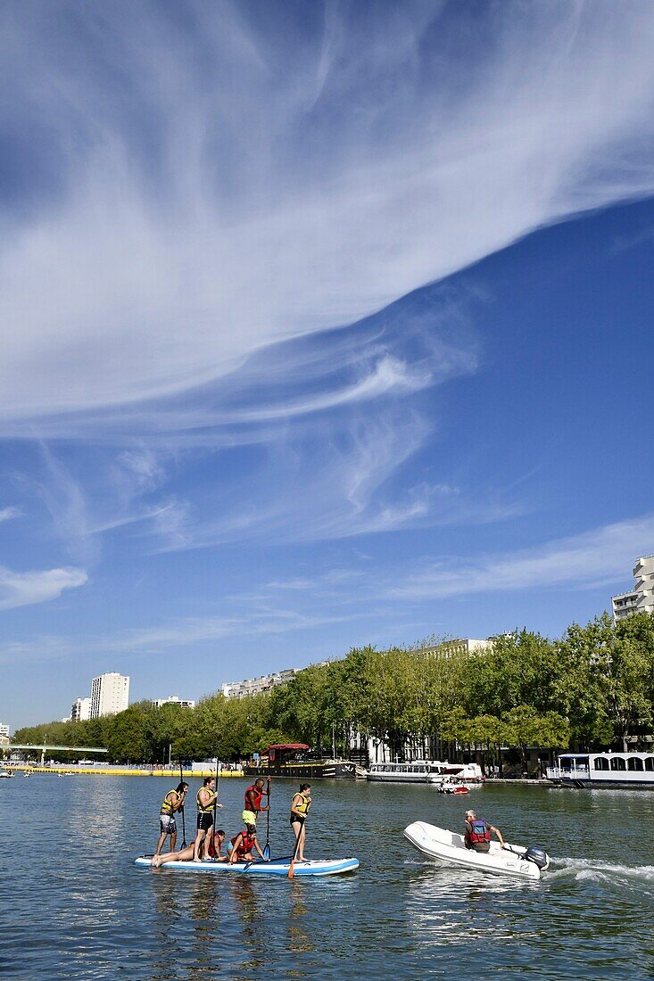 France, Paris, basin of the villette, water sport on board