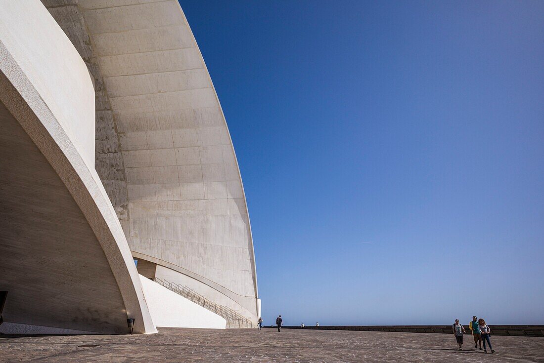 Spanien, Kanarische Inseln, Insel Teneriffa, Santa Cruz de Tenerife, Auditorium Auditoio de Tenerife, entworfen vom Architekten Santiago Calatrava