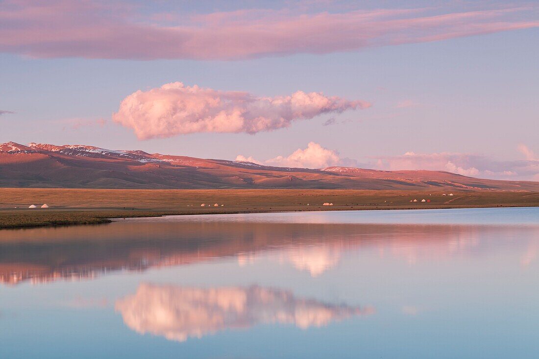 Kyrgyzstan, Naryn province, Son-Kol lake, altitude 3000m, sunset over yurt camp and lake