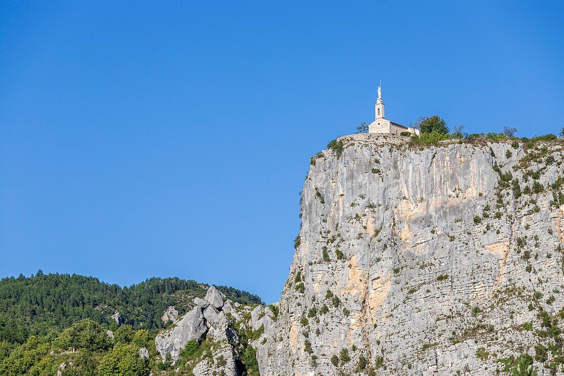 France, Alpes-de-Haute-Provence, Regional Natural Park of Verdon, Castellane, the site of Roc (911m) with at the top the chapel Notre-Dame du Roc