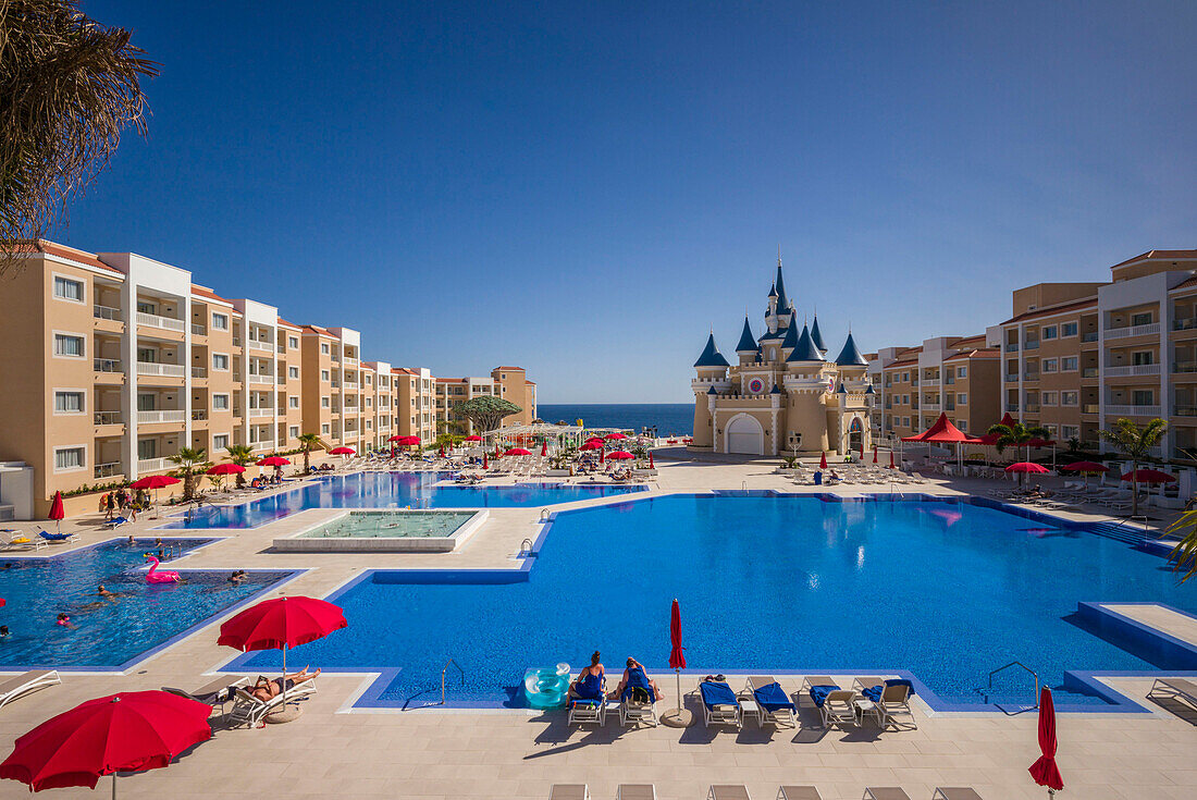 Spain, Canary Islands, Tenerife Island, Guargacho, Fantasia Bahia Principe Tenerife Hotel, swimming pool