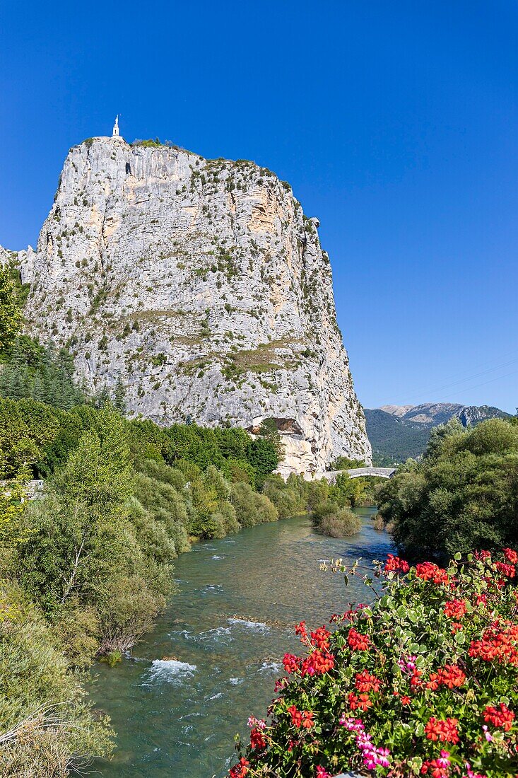 France, Alpes-de-Haute-Provence, Regional Natural Park of Verdon, Castellane, the Verdon River, the site of Roc with at the top the chapel Notre-Dame du Roc