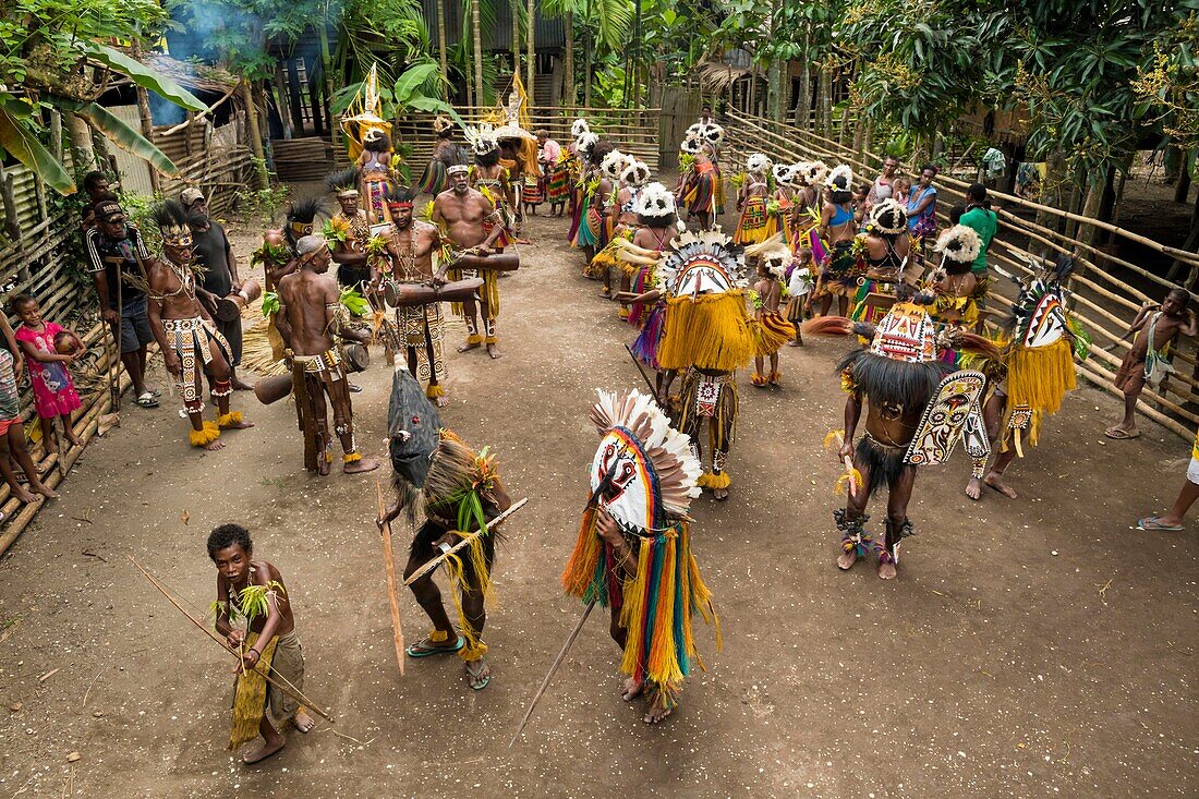 Papua New Guinea, Gulf Province, Moveave Village, traditional festival called sing-sing