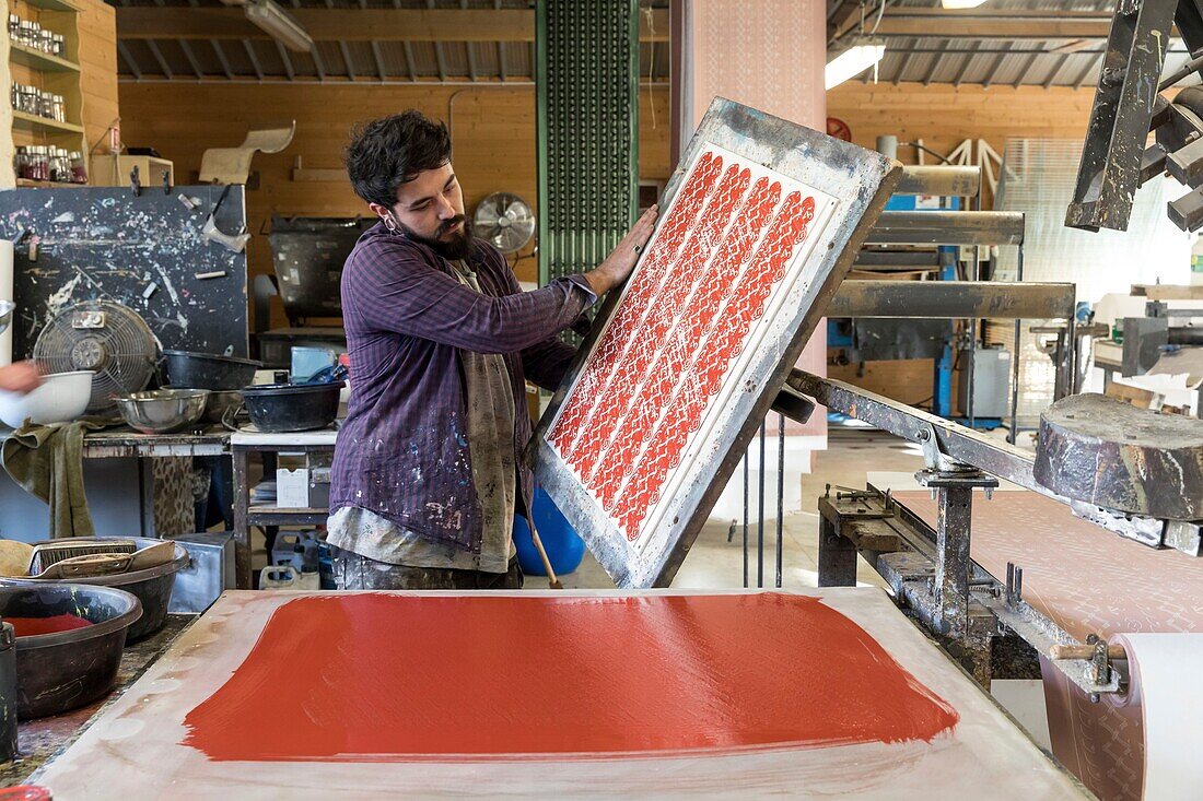 Frankreich, Indre et Loire, Loire-Tal, von der UNESCO zum Weltkulturerbe erklärt, Tours, Offard's workshop, L'Atelier d'Offard bewahrt das Know-how der großen Tapetenfabriken des 18. und 19.