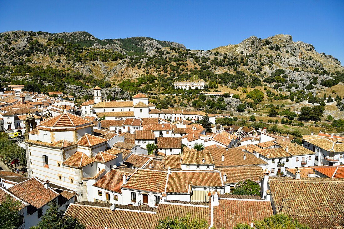 Spain, Andalusia, Province of Cadiz, Grazalema, Sierra de Grazalema Natural Parc, White village (Pueblos Blancos) on the White Villages road (Ruta de los Pueblos Blancos)