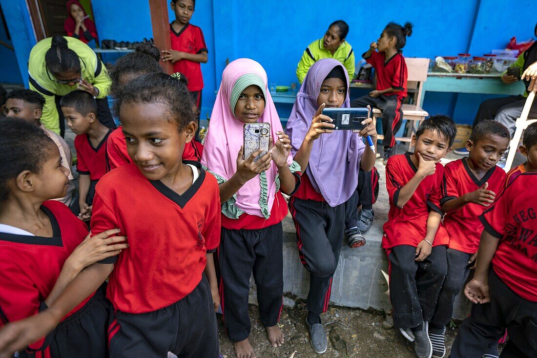 Indonesia, Papua, Raja Ampat, Waisai, primary school