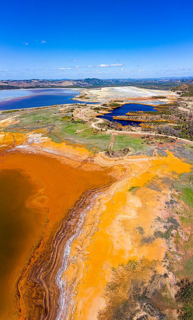 Spanien,Andalusien,Provinz Huelva,Embalse de Gossán aus einer Drohne,Rio Tinto