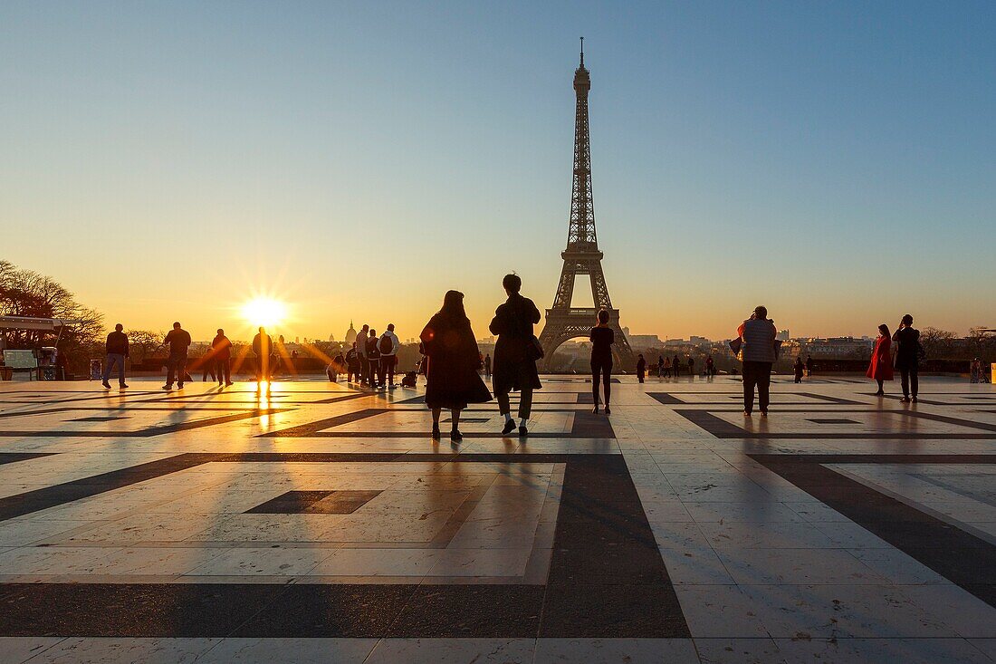 Frankreich,Paris,von der UNESCO zum Weltkulturerbe erklärtes Gebiet,Trocadero,Platz der Menschenrechte und der Eiffelturm