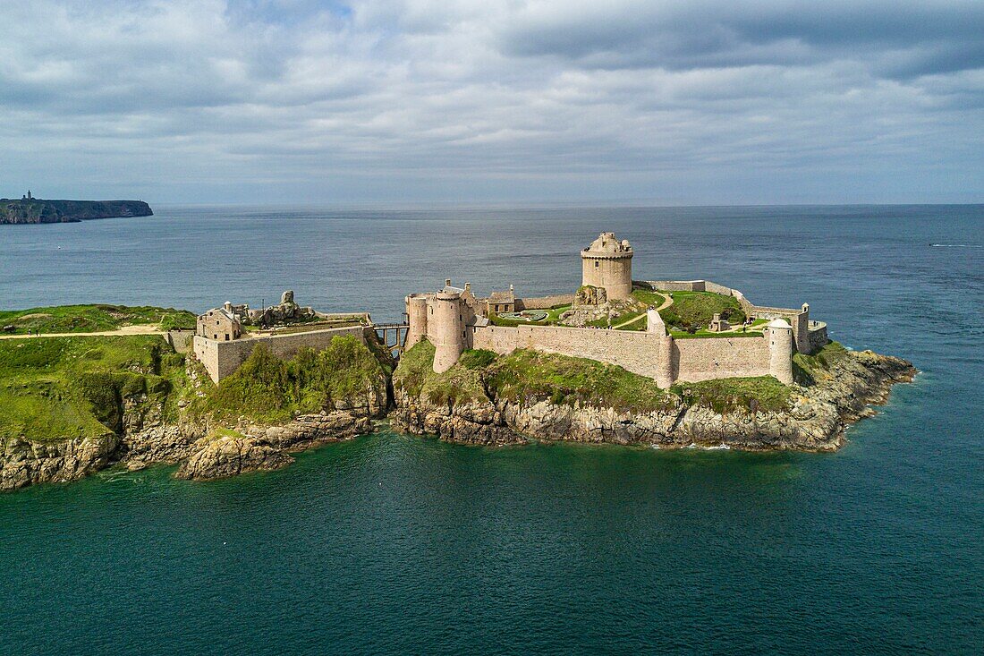 France, Ille et Vilaine, Cote d'Emeraude (Emerald Coast), Plevenon, Fort la Latte (aerial view)