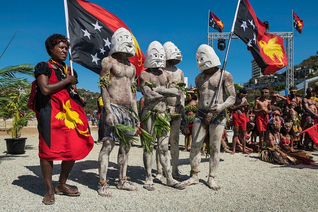 Papua New Guinea, National Capitale district, Port Moresby, Ela Beach District, Independence Festival held every year mid-September, mudmen