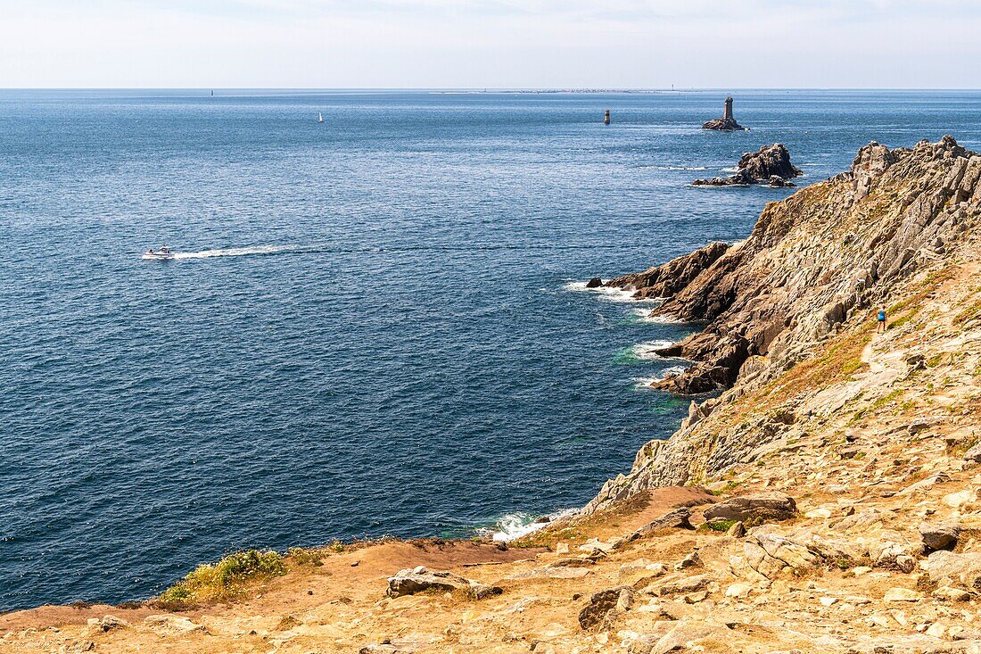 Frankreich,Finistère (29),Cornouaille,Plogoff,Pointe du Raz,felsige Landzunge,die den am weitesten fortgeschrittenen Teil westlich von Kap Sizun bildet,gegenüber dem Iroise Meer