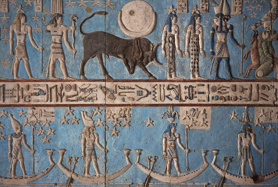 Ägypten,Oberägypten,Niltal,Dendera,Flachrelief des Tierkreises an der Decke des Tempels der Hathor