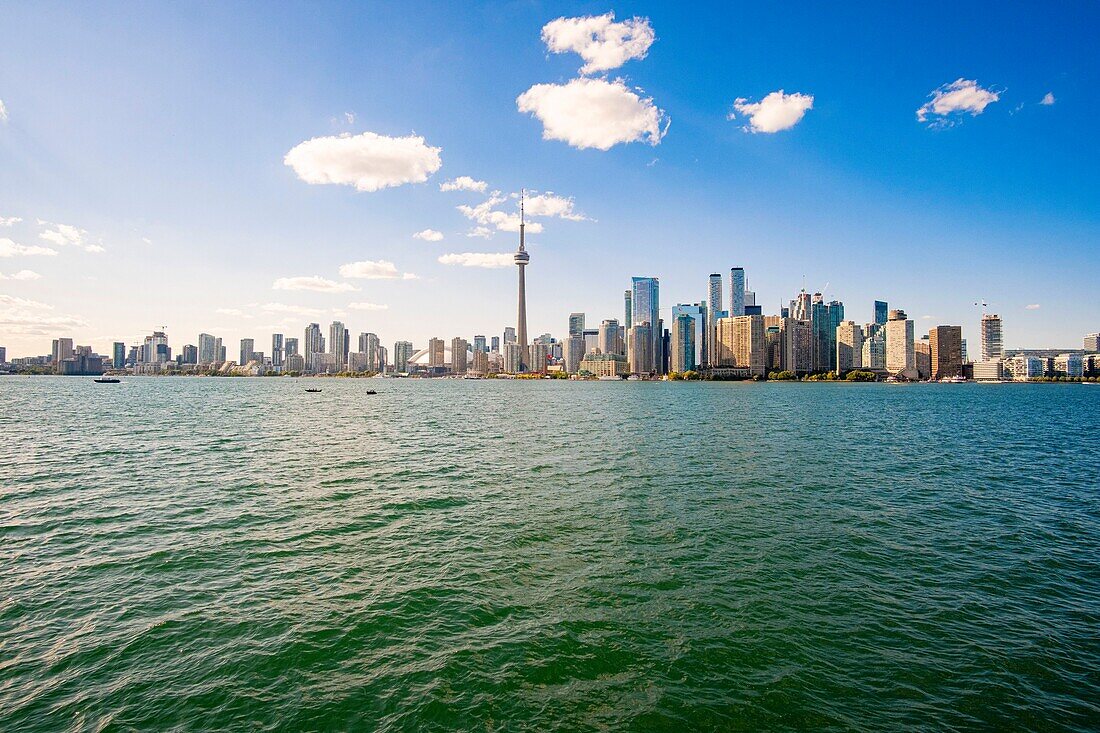 Kanada,Provinz Ontario,Toronto,Skyline und CN Tower