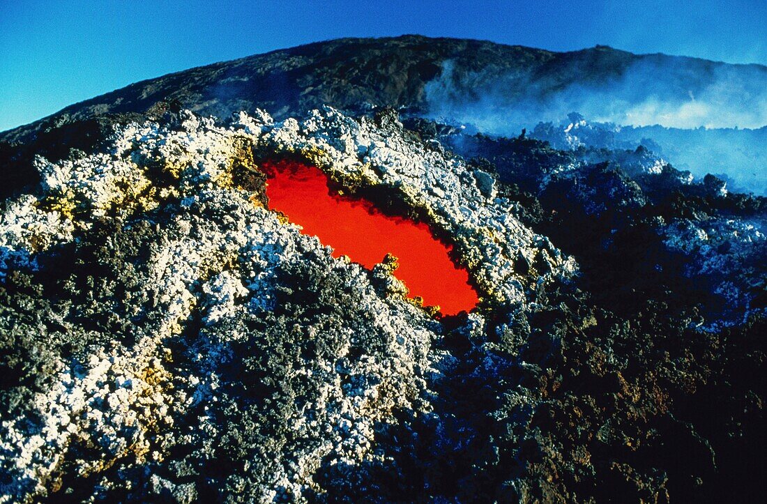 France, Reunion Island, Piton Volcano of la Fournaise erupting