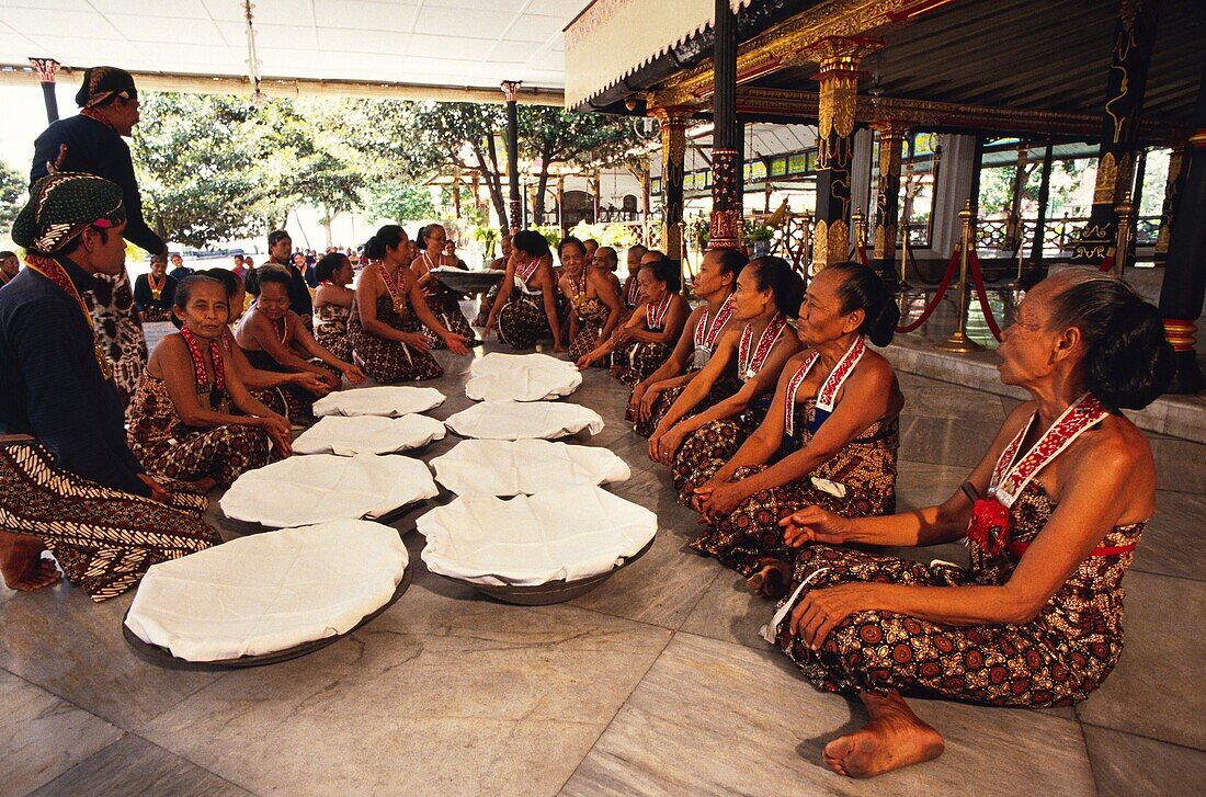 Indonesia, Java, Yogyakarta, Labuhan Festivals take place in the Kraton Palace to prepare offerings on the slopes of Merapi Volcano