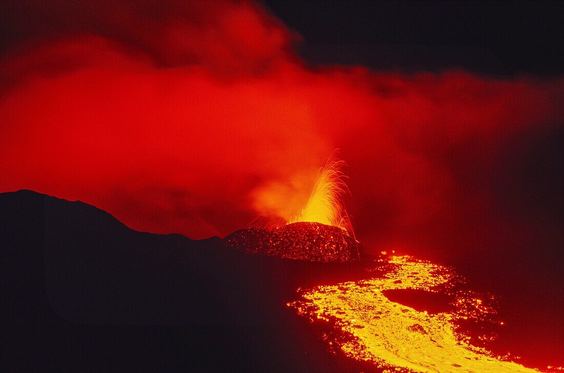 France, Reunion Island, Piton Volcano of la Fournaise erupting