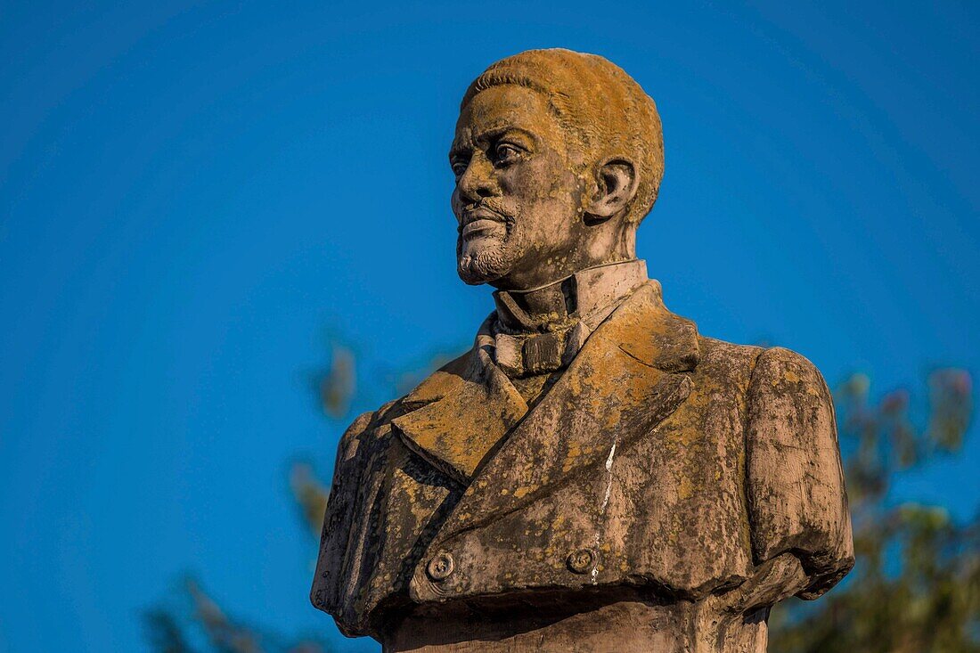 Colombia, Bolivar, Santa Cruz de Mompox, registered World Heritage by UNESCO, cemetery, bust of momposino Candelario Obeso, father of black poetry of South America