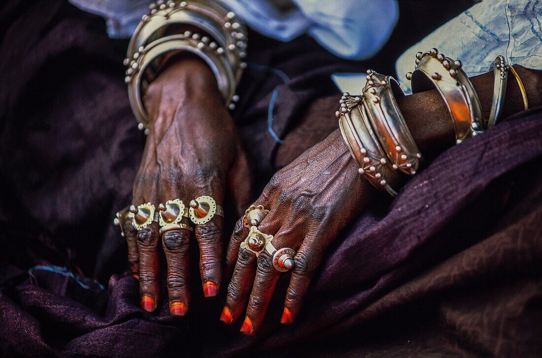 Algeria, Tamanrasset, Tuareg women at Tafsit party