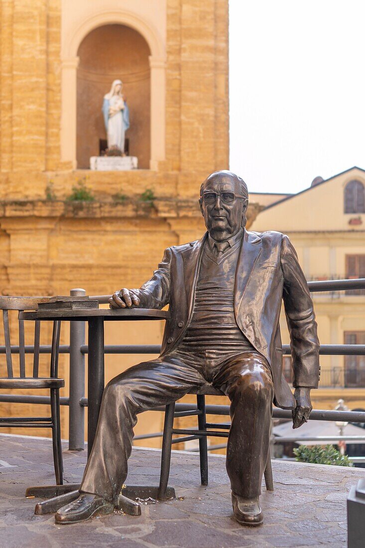 Andrea Camilleri Statue, Agrigento, Sicily, Italy, Mediterranean, Europe