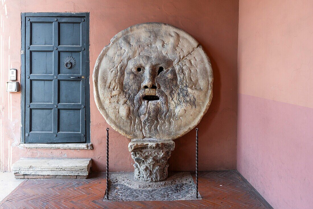 Mouth of Truth (Bocca della Verita), Basilica of Santa Maria in Cosmedin, Rome, Lazio, Italy, Europe