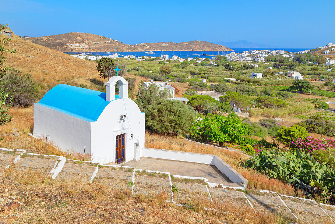 Orthodox chapel overlooking the port of Livadi, Livadi, Serifos Island, Cyclades, Greek Islands, Greece, Europe