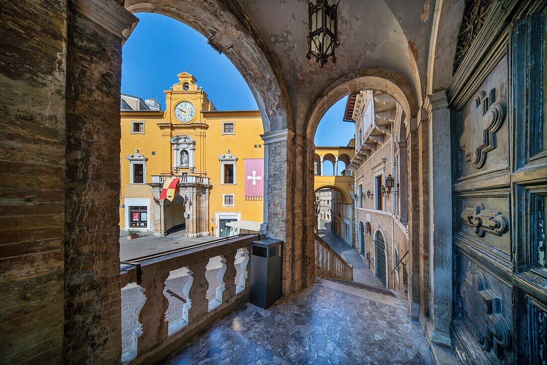 Palazzo dei Priori,Fermo,Ascoli Piceno,Marken,Italien,Europa