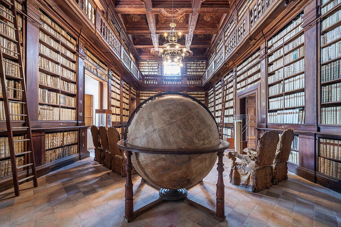 Globe Room, Palazzo dei Priori, Fermo, Ascoli Piceno, Marche, Italy, Europe