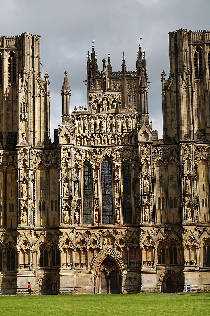 Wells Cathedral, a 12th century Anglican cathedral dedicated to St. Andrew the Apostle, seat of the Bishop of Bath and Wells, Wells, Somerset, England, United Kingdom, Europe