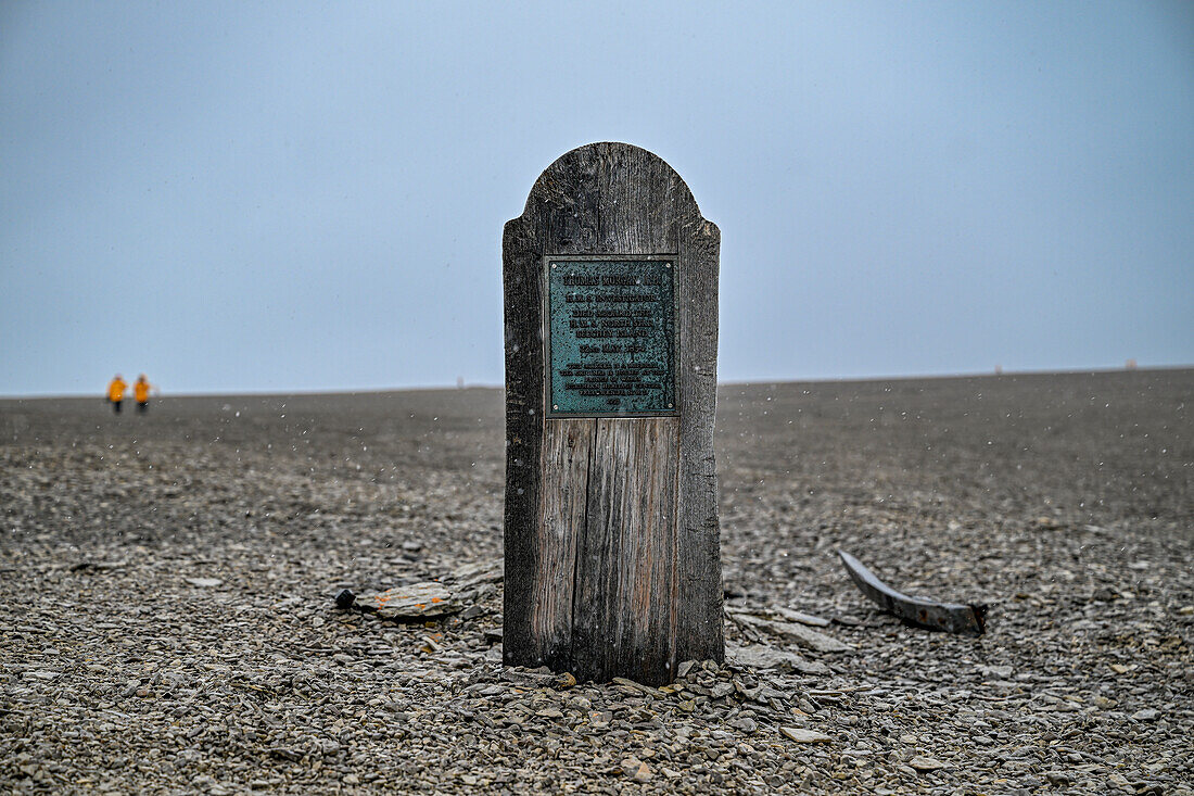 Gravestone from the Franklin expedition, Beechey island, Nunavut, Canadian Arctic, Canada, North America