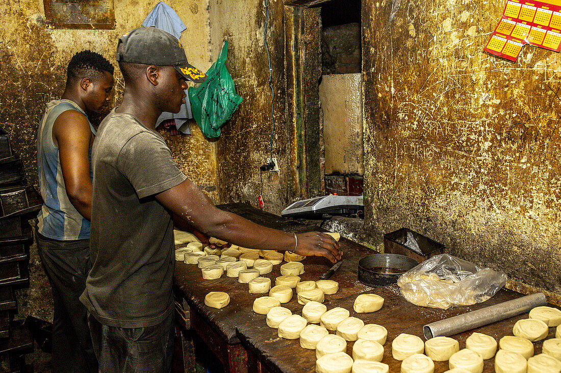 Bäckereiarbeiter in Bukavu,Demokratische Republik Kongo,Afrika