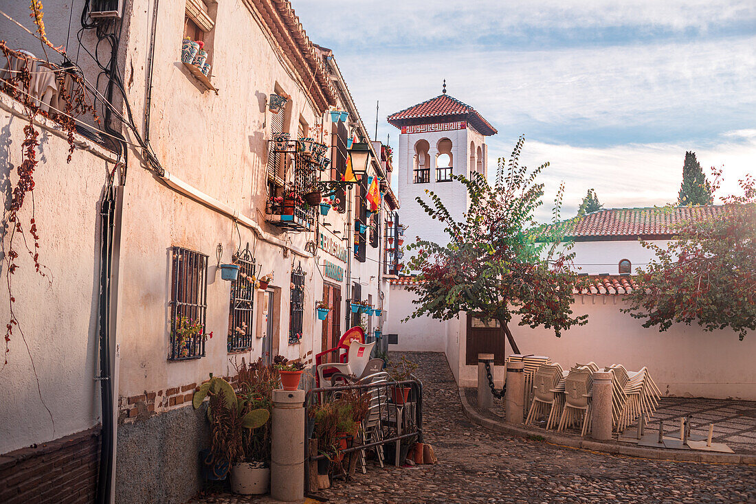 Early morning streets of Albaicin in Granada old town, near Mirado San Nicolas, Granada, Andalusia, Spain, Europe