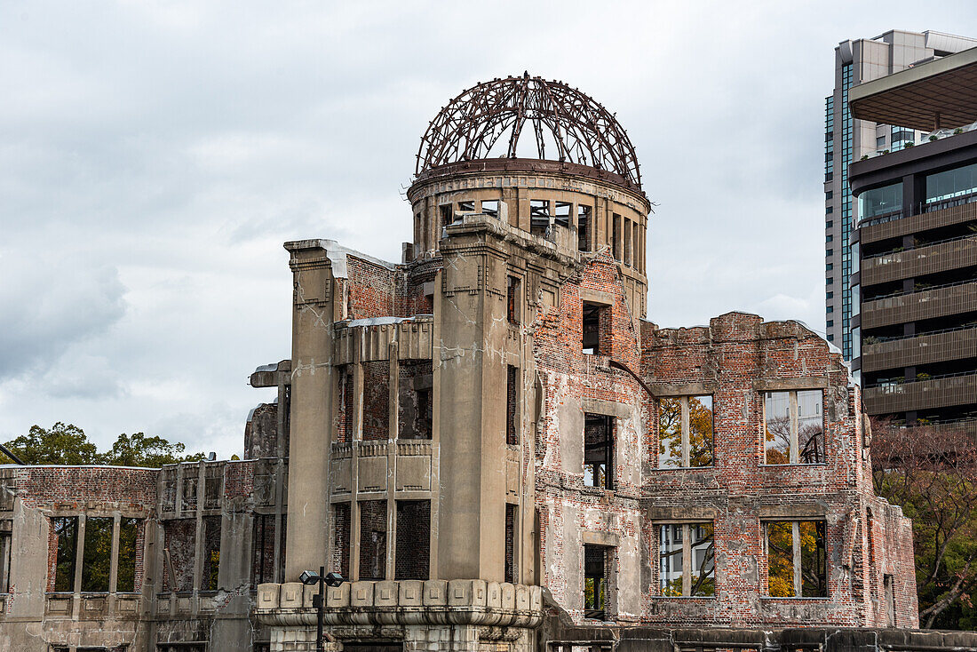 The A-Bomb Dome, skeletal ruins of the former Hiroshima Prefectural Industrial Promotion Hall at Hypocenter, Hiroshima Peace Memorial, UNESCO World Heritage Site, Horoshima, Honshu, Japan, Asia