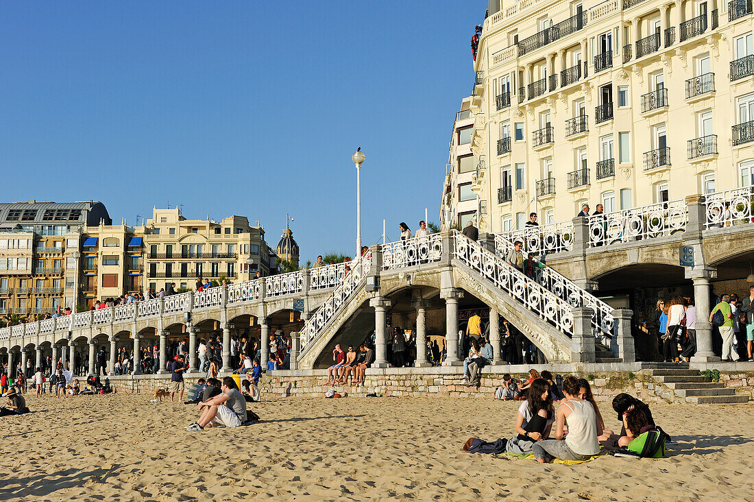 Night market under arcade of Paseo de La Concha, La Concha beach, San Sebastian, Bay of Biscay, province of Gipuzkoa, Basque Country, Spain, Europe