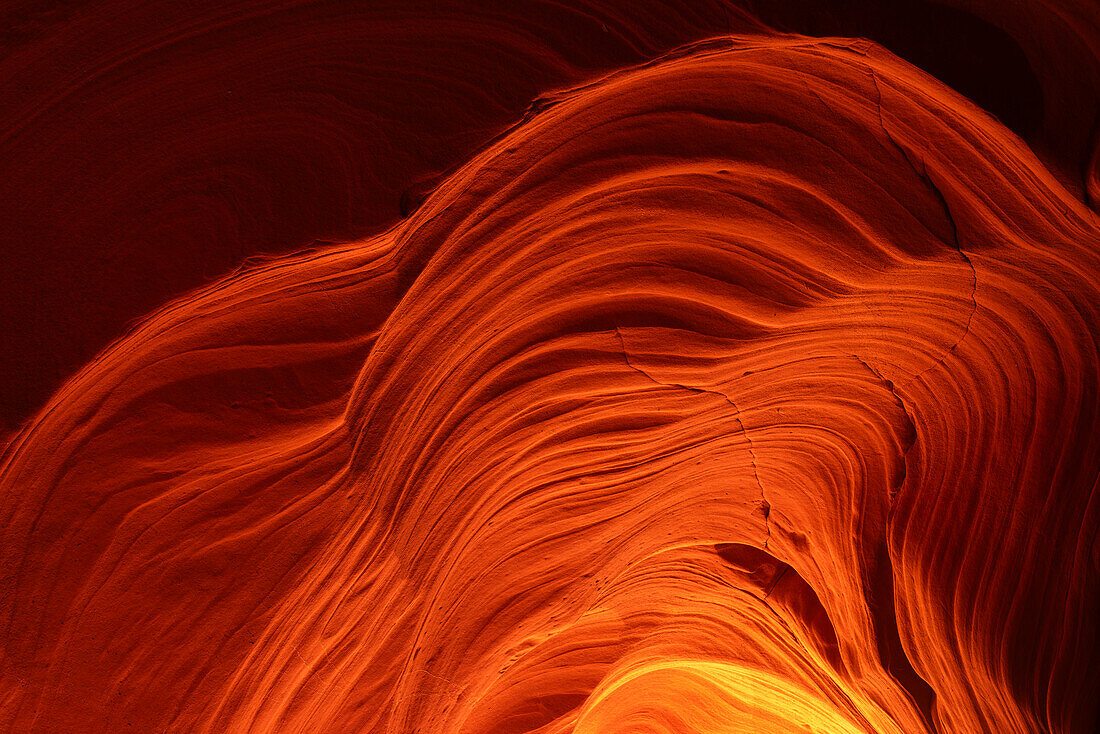 Abstrakte Details einer orangefarbenen Slot-Canyon-Wand,Antelope Canyon X,Page,Arizona,Vereinigte Staaten von Amerika,Nordamerika