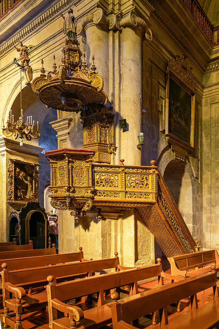 Innenraum der Kirche der Gesellschaft,Arequipa,Peru,Südamerika