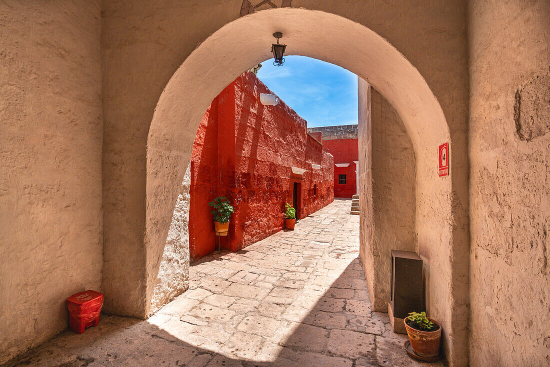 White and red sections of Cloister and Monastery of Santa Catalina de Siena, UNESCO World Heritage Site, Arequipa, Peru, South America