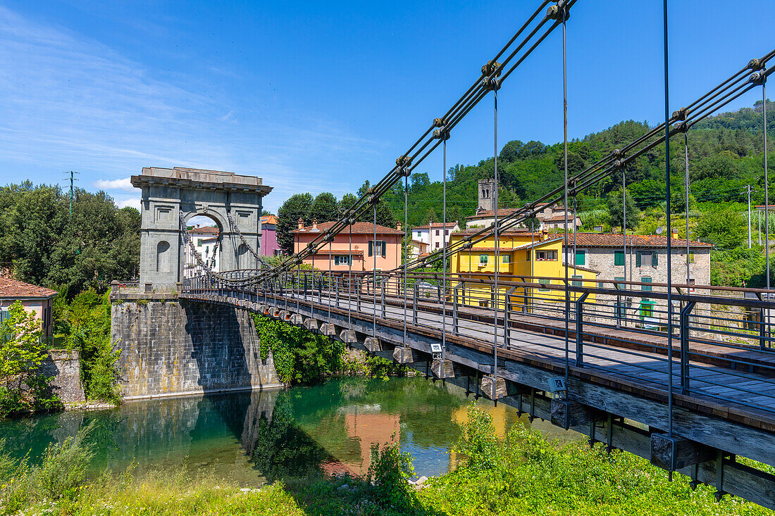 Chain Bridge, Ponte delle Catene, River Lima, Fornoli, Tuscany, Italy, Europe