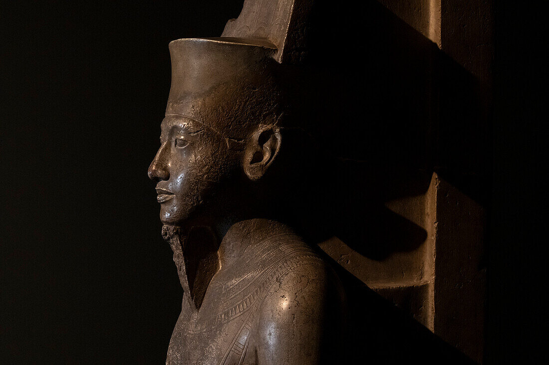 Statue des Gottes Amoun,aus Karnak,Luxor Museum,Luxor,Ägypten.