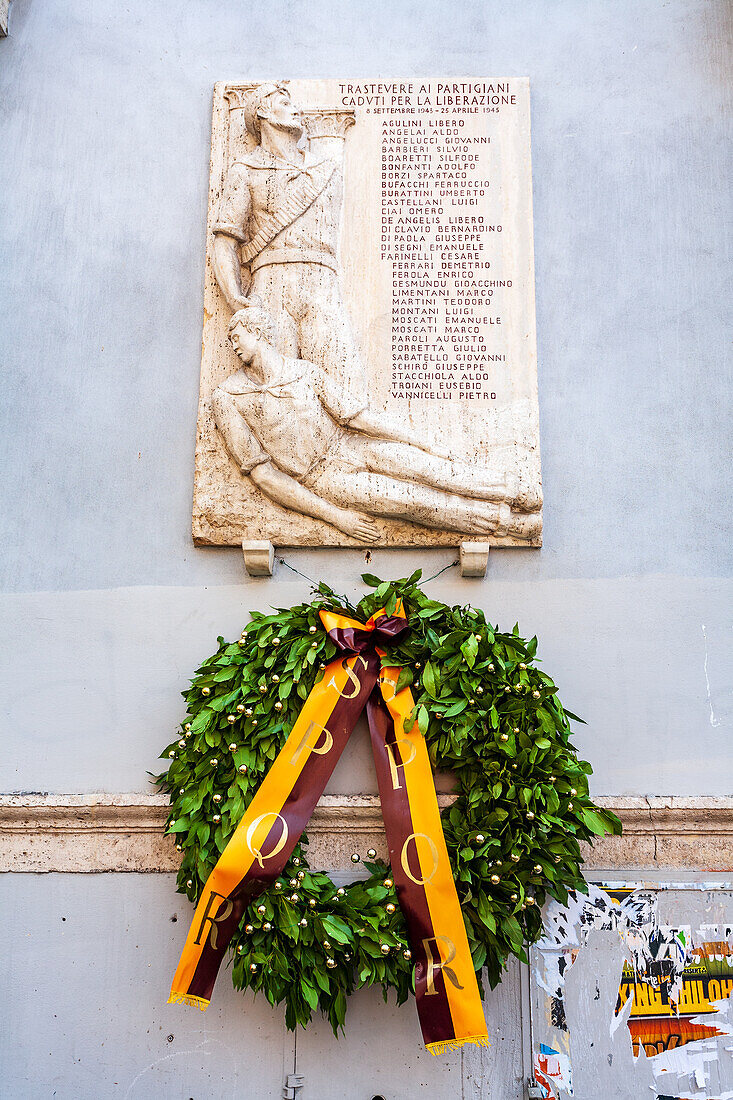 Ein Denkmal in Trastevere,Rom,erinnert an die Partisanen,die in den Jahren 1943-1954 ihr Leben für die Befreiung opferten.