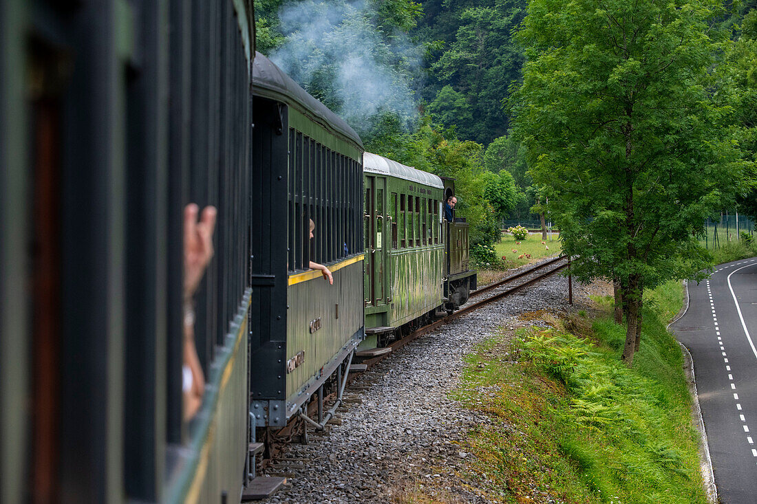 Alter Dampfzugwagen von Azpeitia im Baskischen Eisenbahnmuseum, einem der bedeutendsten seiner Art in Europa. Eisenbahngeschichte von Euskadi in Azpeitia, Gipuzkoa, Euskadi, Baskenland, Spanien.