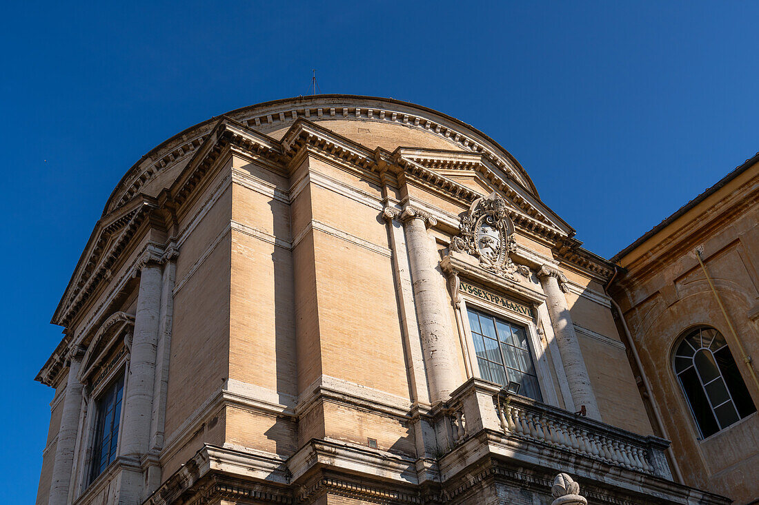 Außenansicht der Sala della Biga in den Vatikanischen Museen, Vatikanstadt, Rom, Italien.